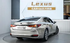 2022 Lexus ES 200 Luxury — фото 7
