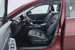 2022 Nissan Sylphy 1.6L XL CVT, красный — фото 12