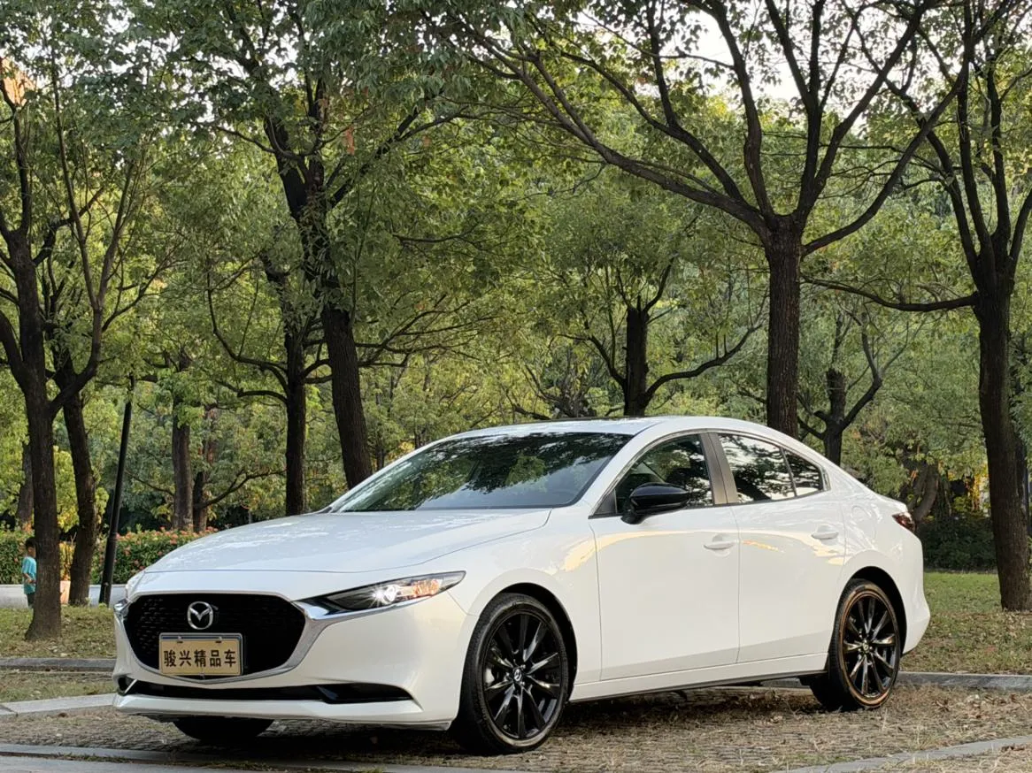 2022 Mazda Mazda3 2.0L AT