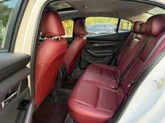 2022 Mazda Mazda3 2.0L AT, белый — фото 10