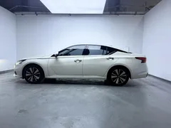 2021 Nissan Teana 2.0L XL Comfort, белый — фото 3