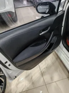 2022 Toyota Corolla 1.5L CVT Pioneer, белый — фото 21