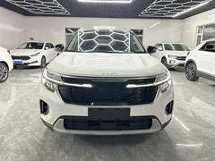 2023 Kia Seltos 1.5L IVT Luxury, белый — фото 2
