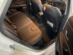 2022 Hyundai Elantra 1.5L CVT LUX Black Knight Limited Edition, белый — фото 5