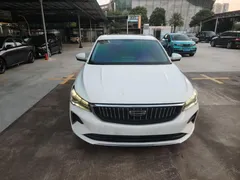 2022 Geely Emgrand 4th Gen 1.5L CVT Flagship, белый — фото 2