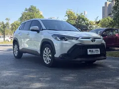 2023 Toyota Frontlander 2.0L CVT Elite, белый — фото 3