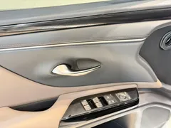 2022 Lexus ES 200 Excellence, белый — фото 10