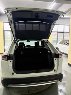 2023 Honda Vezel 1.5L CVT Luxury, зелёный — фото 9