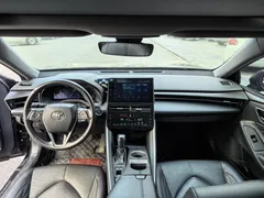 2022 Toyota Avalon 2.5L Touring Premium, чёрный — фото 7