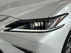 2022 Lexus ES 200 Excellence, белый — фото 15