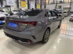 2023 Kia Cerato 1.5L IVT Luxury — фото 4