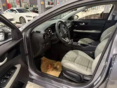 2023 Kia Cerato 1.5L IVT Luxury — фото 7