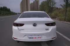 2022 Mazda Mazda3 2.0L AT, белый — фото 7