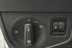 2023 Volkswagen Polo Plus 1.5L AT, белый — фото 24