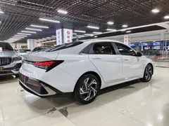 2023 Hyundai Elantra 1.5L CVT GLX Elite, белый — фото 4