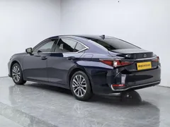 2022 Lexus ES 200 Excellence, синий — фото 5