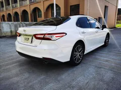 2022 Toyota Camry 2.5G Luxury, белый — фото 5