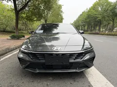 2023 Hyundai Elantra 1.5L CVT TOP Flagship — фото 2