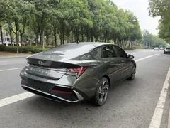 2023 Hyundai Elantra 1.5L CVT TOP Flagship — фото 11