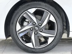 2022 Hyundai Elantra 1.5L CVT GLX Elite, белый — фото 15