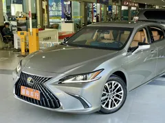 2022 Lexus ES 200 Luxury — фото 4