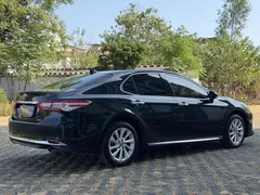 2023 Toyota Camry 2.0G Luxury, чёрный — фото 4