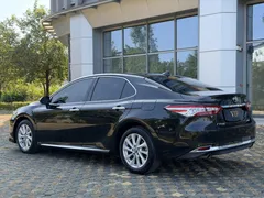 2023 Toyota Camry 2.0G Luxury, чёрный — фото 6