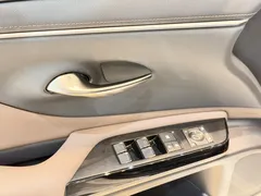 2022 Lexus ES 200 Excellence, белый — фото 10