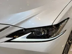 2022 Lexus ES 200 Excellence, белый — фото 25