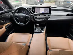 2022 Lexus ES 200 Excellence, чёрный — фото 5