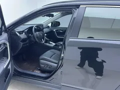 2023 Toyota RAV4 2.0L CVT 2WD Fashion Plus, чёрный — фото 12
