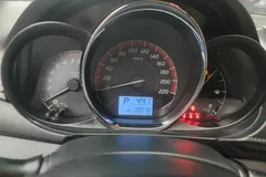 2022 Toyota Vios FS 1.5L CVT 20th Anniversary, белый — фото 17