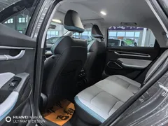 2023 Geely Emgrand 4th Gen Champion 1.5L CVT Flagship — фото 9