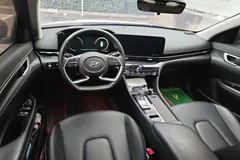 2021 Hyundai Mistra 1.8L MPi CVT Premium LUX — фото 14