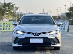 2021 Toyota Camry 2.0G Luxury — фото 2