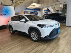 2022 Toyota Frontlander 2.0L CVT Leading, белый — фото 3