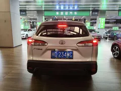 2022 Toyota Frontlander 2.0L CVT Leading, белый — фото 5