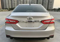 2021 Toyota Camry 2.5G Luxury — фото 6