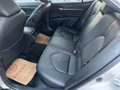 2021 Toyota Camry 2.5G Luxury — фото 14