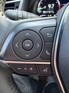 2021 Toyota Camry 2.5G Luxury — фото 16