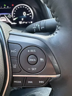 2021 Toyota Camry 2.5G Luxury — фото 17