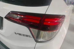2022 Honda Vezel 1.5L CVT Elite, белый — фото 7