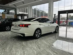 2021 Nissan Teana 2.0L XL Comfort, белый — фото 6