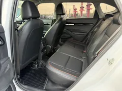 2023 Kia Seltos 1.5L IVT Luxury, белый — фото 9