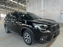 2022 Subaru Forester 2.0i AWD Luxury, чёрный — фото 3