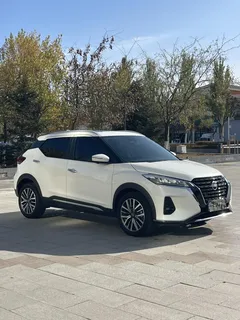 2023 Nissan Kicks 1.5L Luxury, белый — фото 3