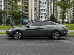 2023 Hyundai Elantra 1.5L CVT GLX Elite — фото 6