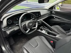 2023 Hyundai Elantra 1.5L CVT GLX Elite — фото 13