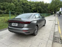 2023 Geely Emgrand 1.5L CVT Luxury Champion 4th Gen — фото 5