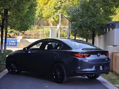 2023 Mazda Mazda3 2.0L AT — фото 4